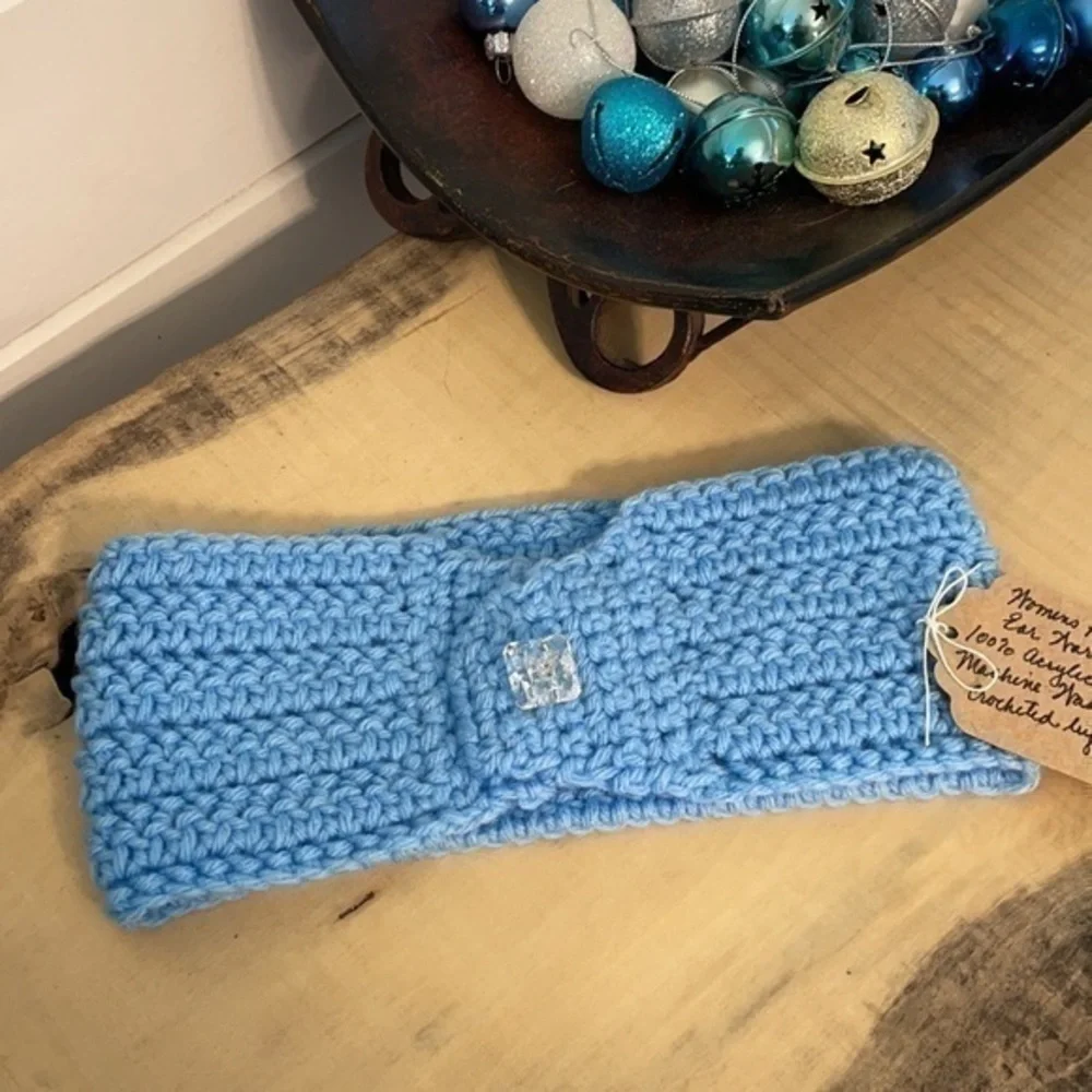 Crafty Cat 🎁 crocheted